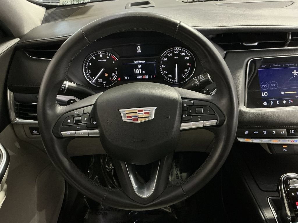 2023 Cadillac XT4 Luxury
