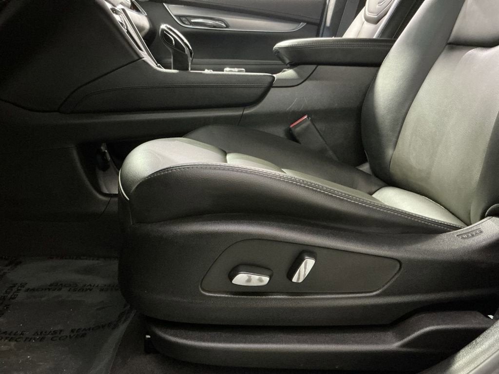 2023 Cadillac XT6 Luxury