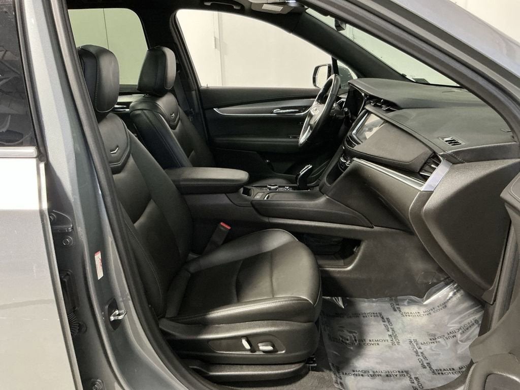 2023 Cadillac XT6 Luxury