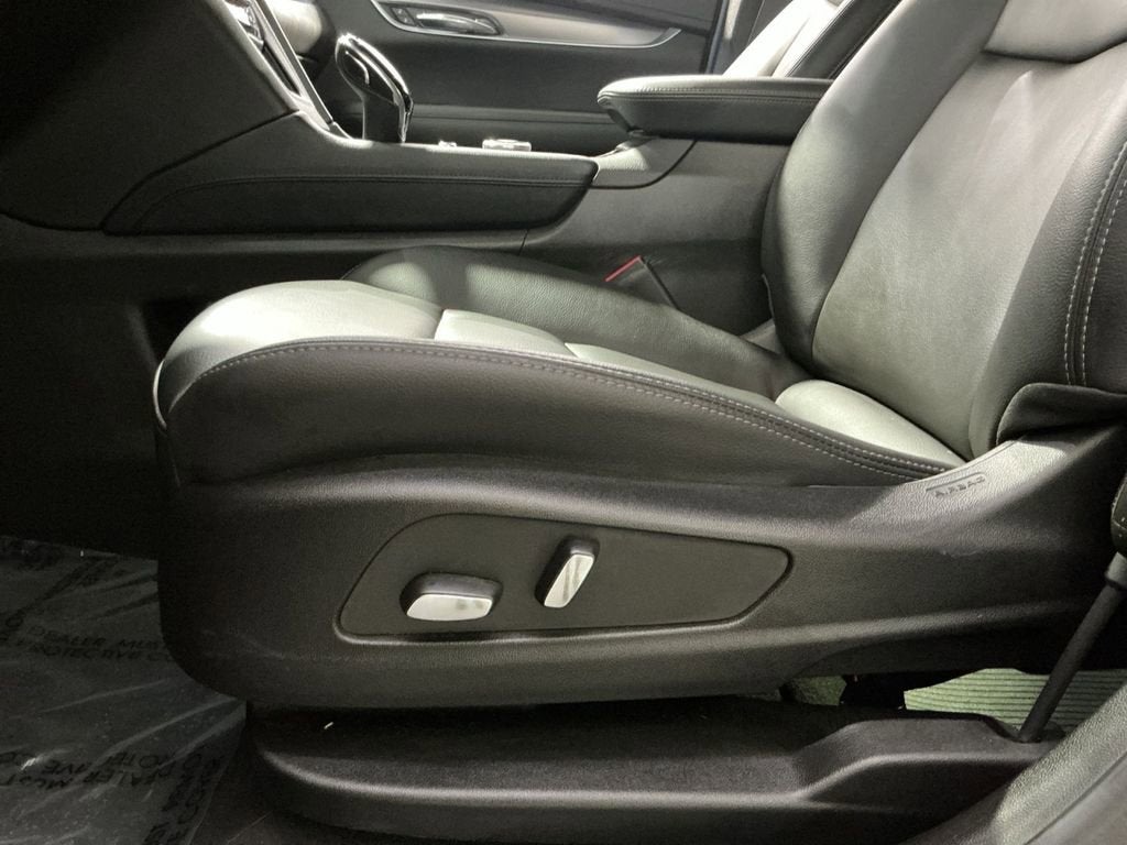 2024 Cadillac XT6 Luxury