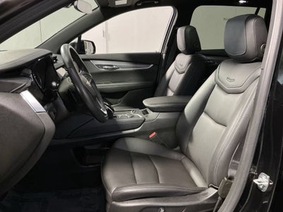 2025 Cadillac XT6 Luxury