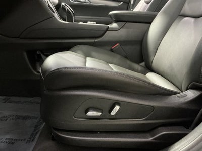 2025 Cadillac XT6 Luxury