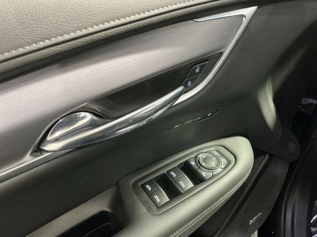 2025 Cadillac XT6 Luxury