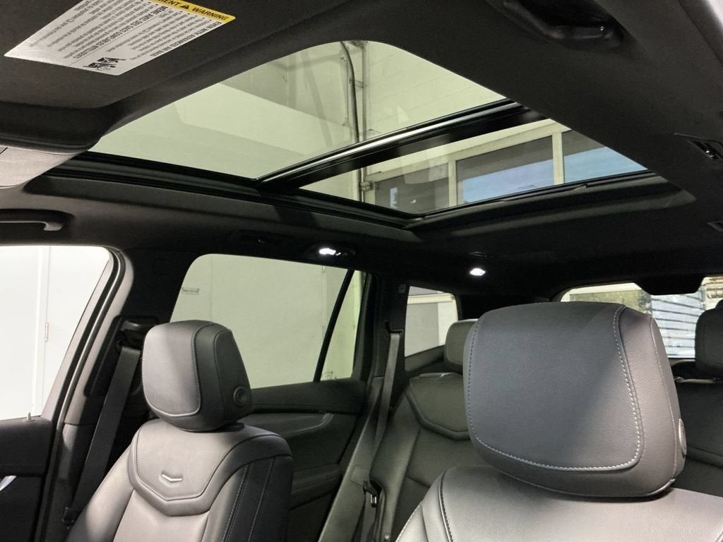 2025 Cadillac XT6 Luxury