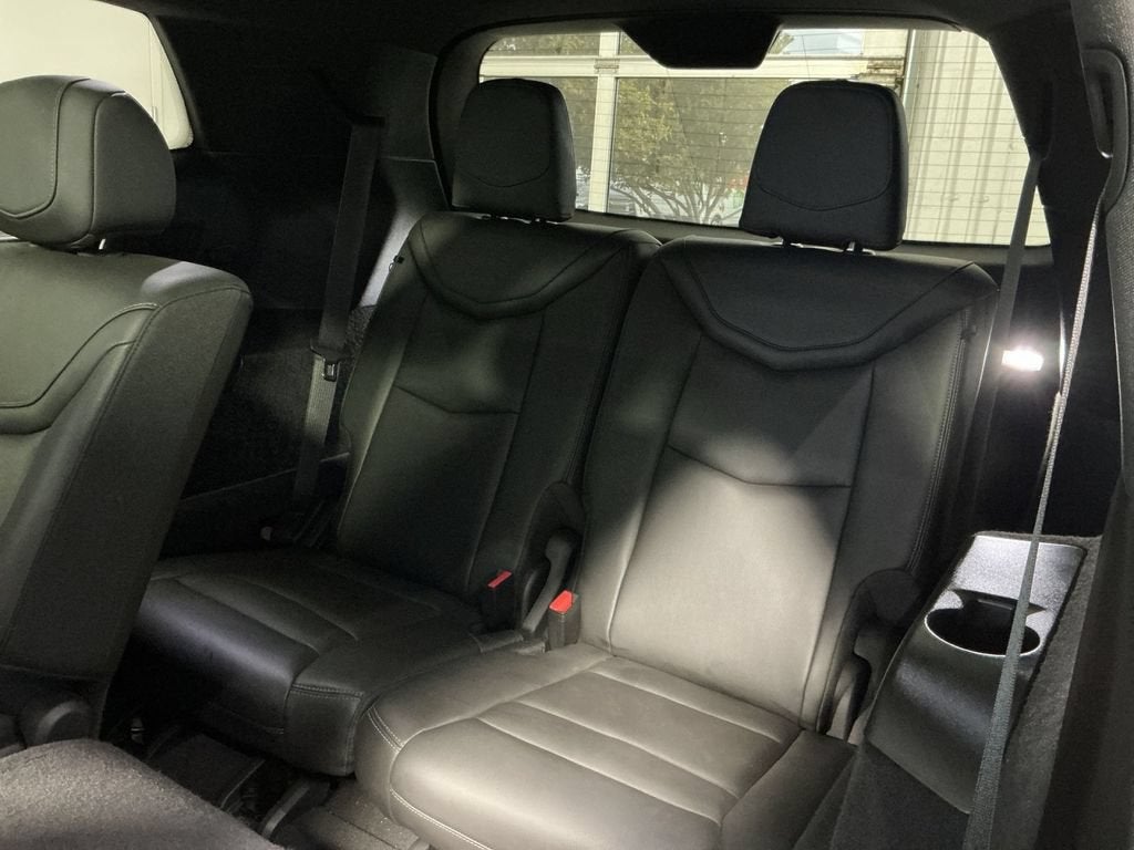 2025 Cadillac XT6 Luxury