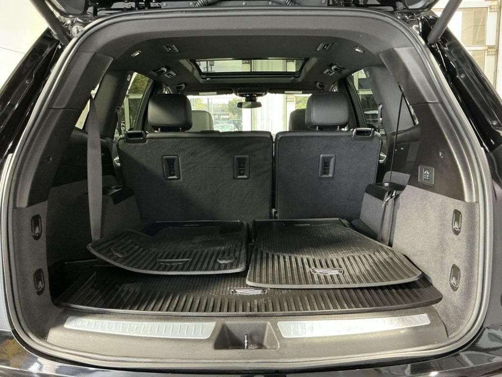 2025 Cadillac XT6 Luxury