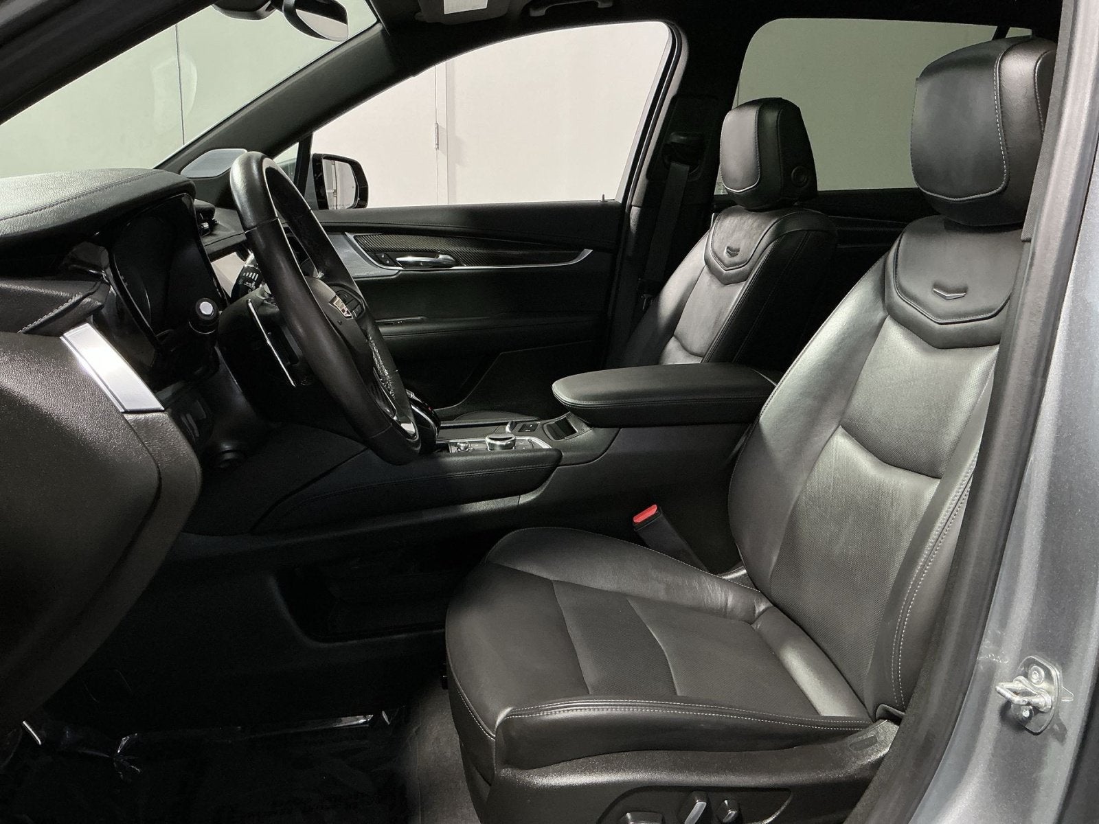 2025 Cadillac XT6 Sport
