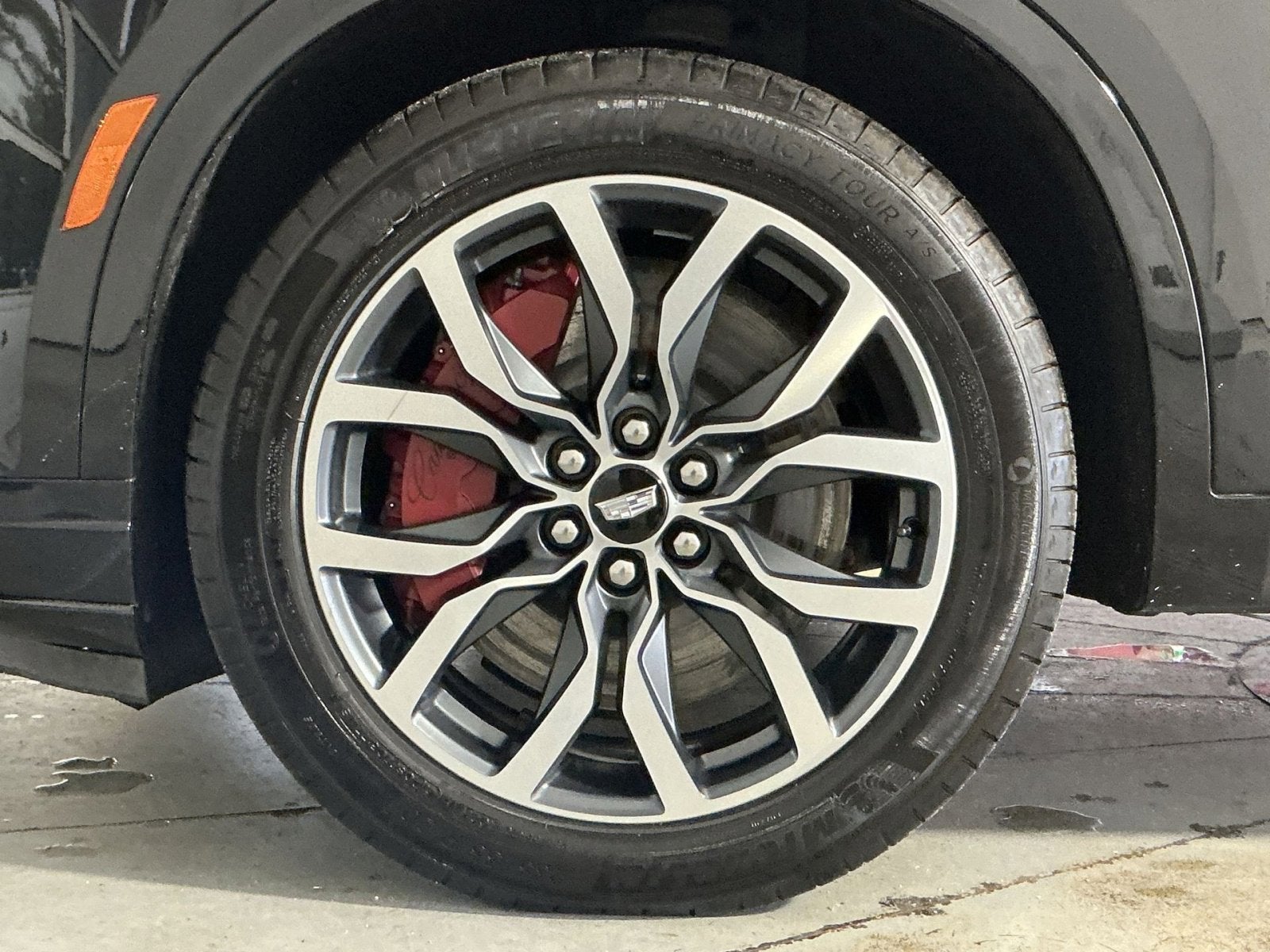 2024 Cadillac XT6 Sport