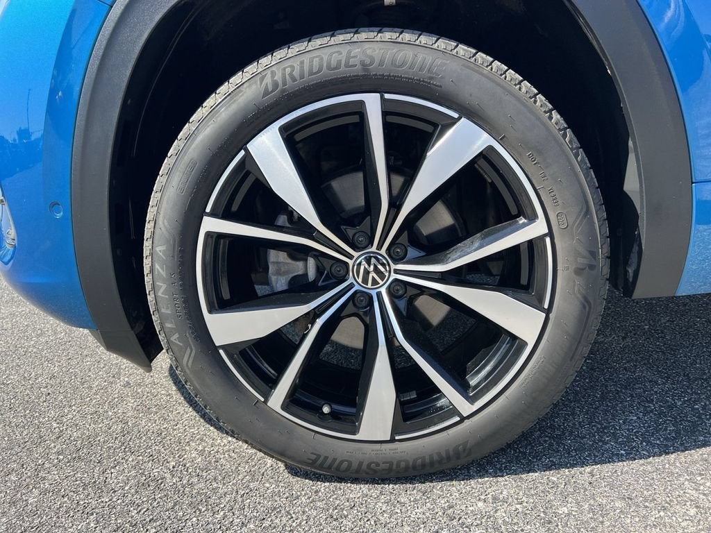 2024 Volkswagen Atlas Cross Sport 2.0T SEL Premium R-Line