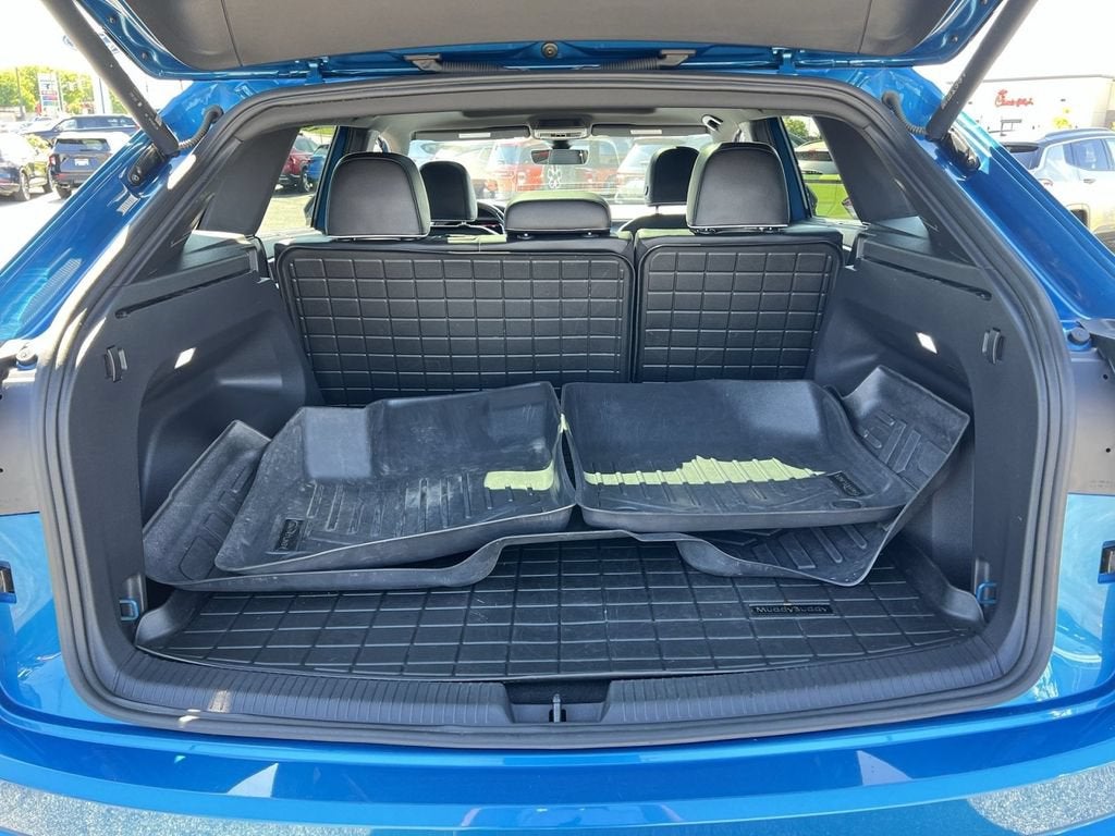 2024 Volkswagen Atlas Cross Sport 2.0T SEL Premium R-Line
