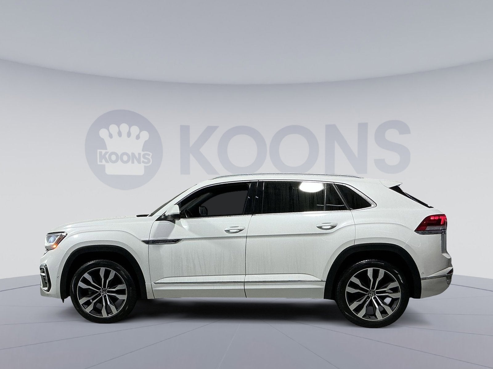 2022 Volkswagen Atlas Cross Sport 3.6L V6 SEL Premium R-Line