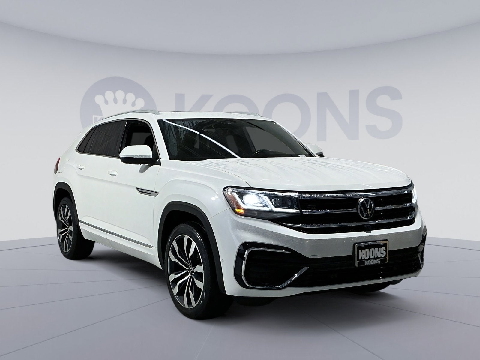 2022 Volkswagen Atlas Cross Sport 3.6L V6 SEL Premium R-Line
