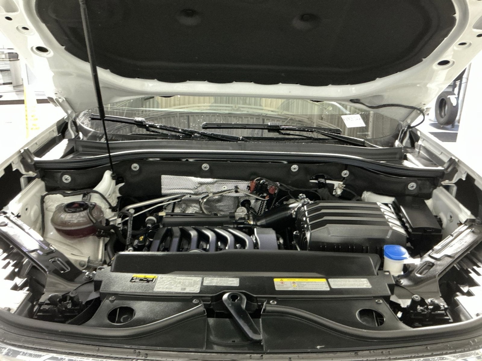 2022 Volkswagen Atlas Cross Sport 3.6L V6 SEL Premium R-Line