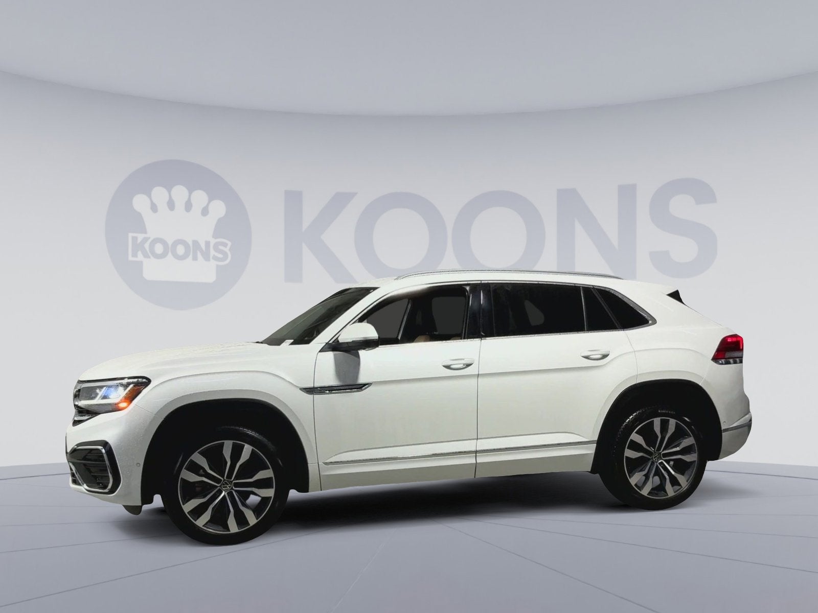 2022 Volkswagen Atlas Cross Sport 3.6L V6 SEL Premium R-Line