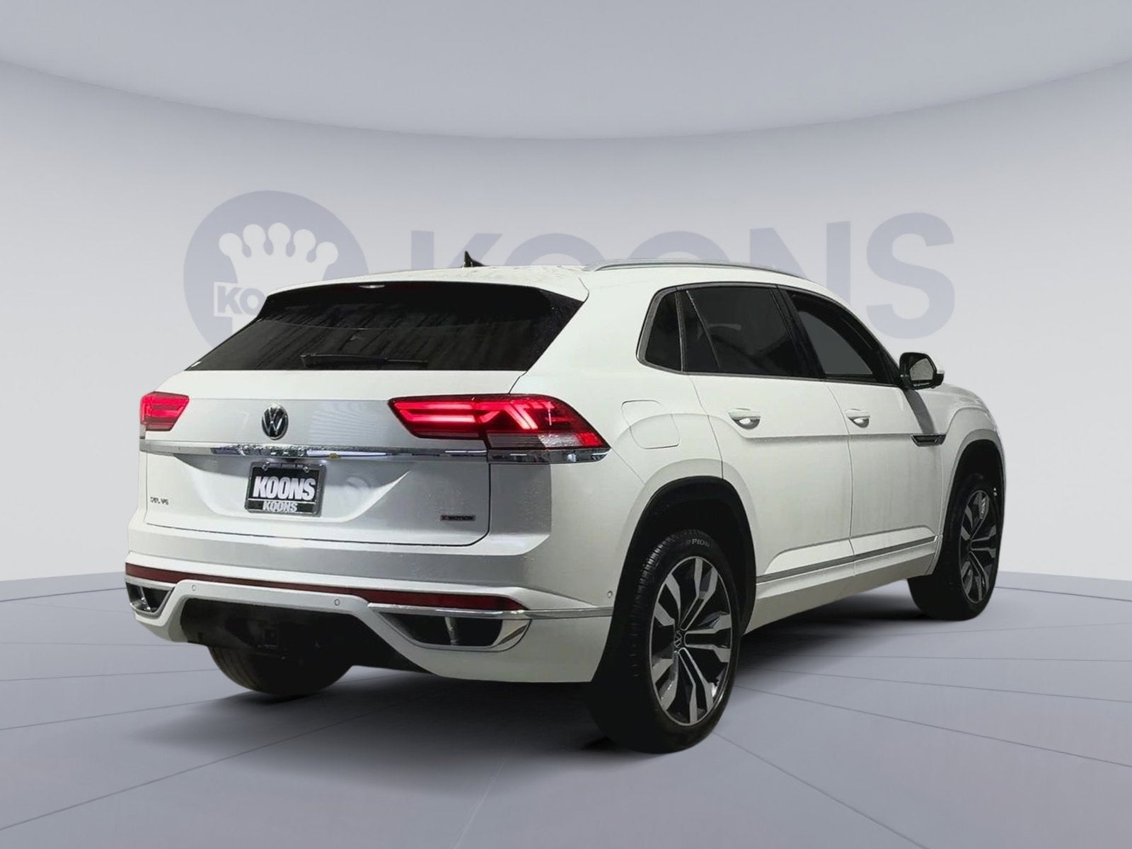 2022 Volkswagen Atlas Cross Sport 3.6L V6 SEL Premium R-Line