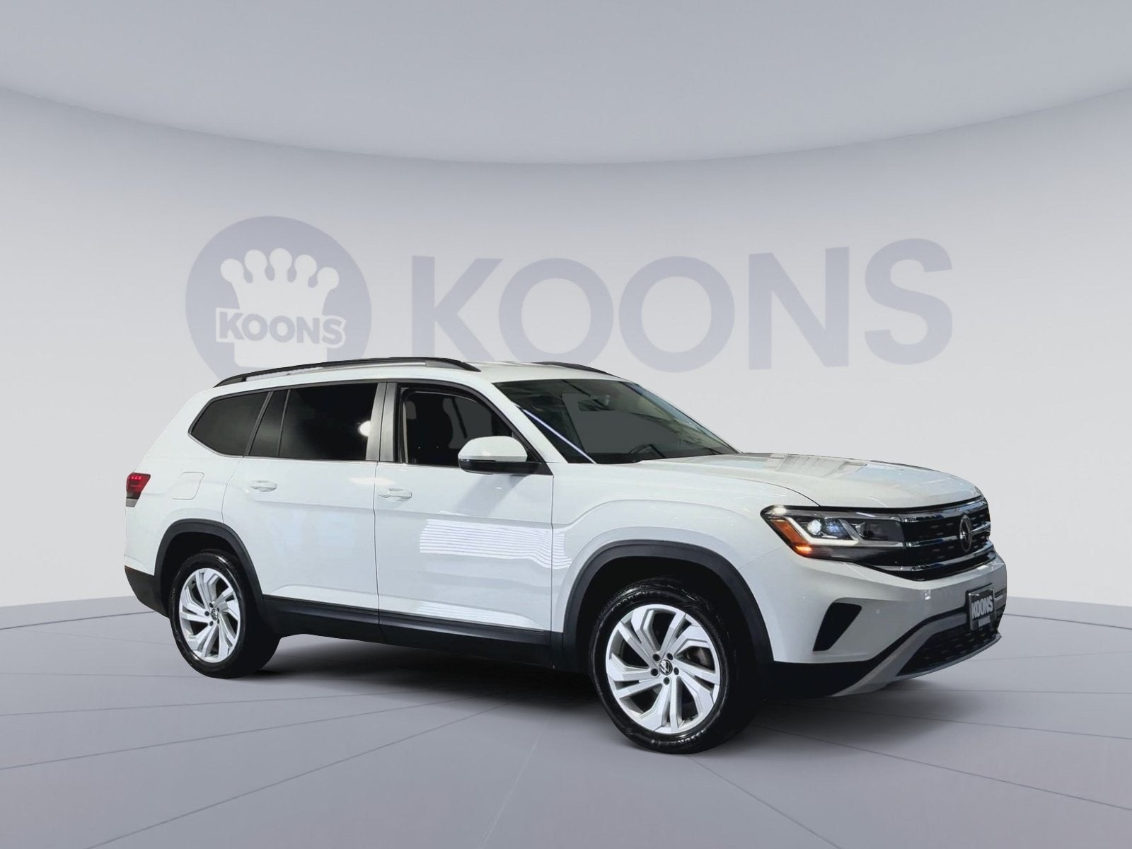 2023 Volkswagen Atlas 3.6L V6 SE w/Technology