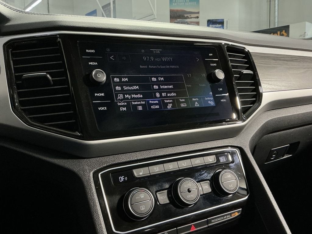 2023 Volkswagen Atlas 3.6L V6 SE w/Technology