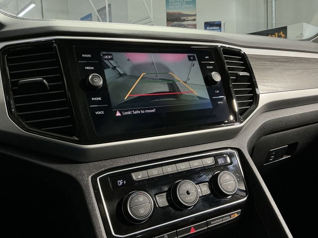 2023 Volkswagen Atlas 3.6L V6 SE w/Technology