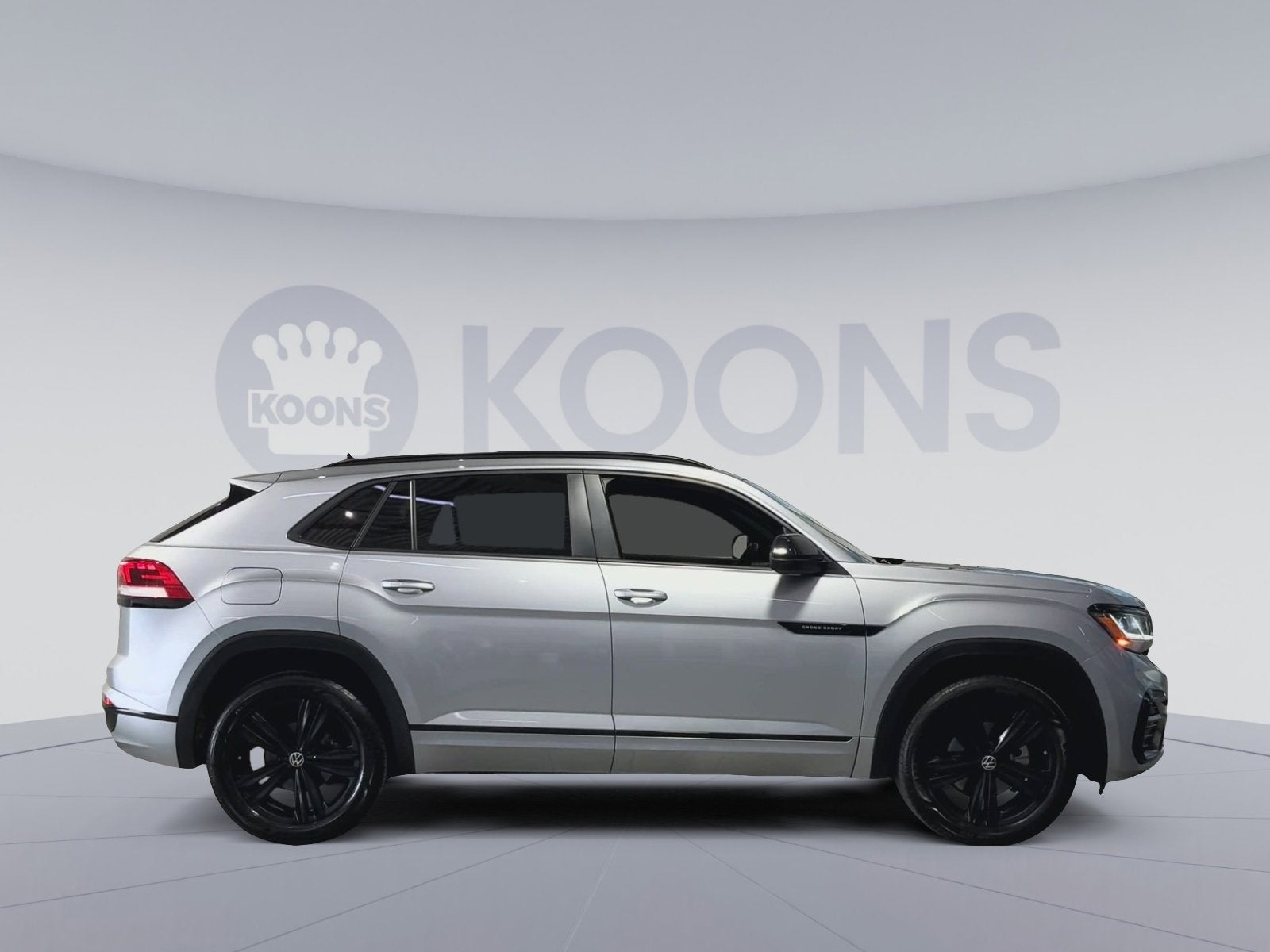 2023 Volkswagen Atlas Cross Sport 2.0T SEL R-Line Black