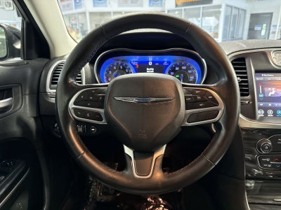 2019 Chrysler 300 Touring