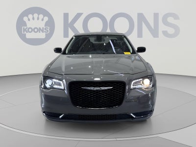 2019 Chrysler 300 Touring