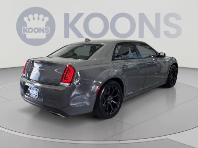 2019 Chrysler 300 Touring
