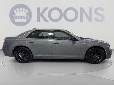 2019 Chrysler 300 Touring
