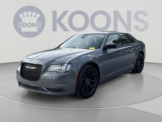 2019 Chrysler 300 Touring