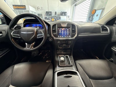 2019 Chrysler 300 Touring
