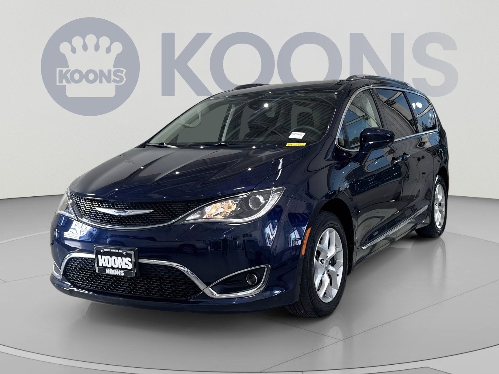 2017 Chrysler Pacifica Touring-L Plus