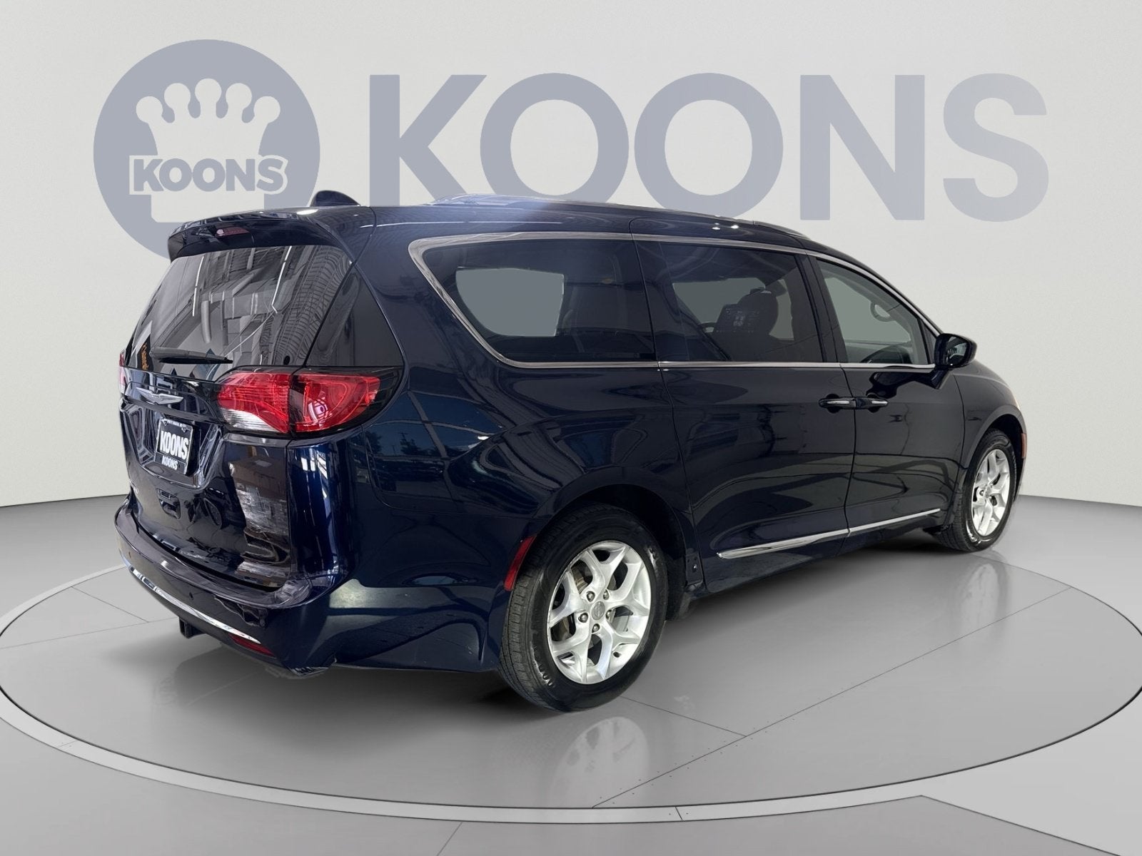 2017 Chrysler Pacifica Touring-L Plus