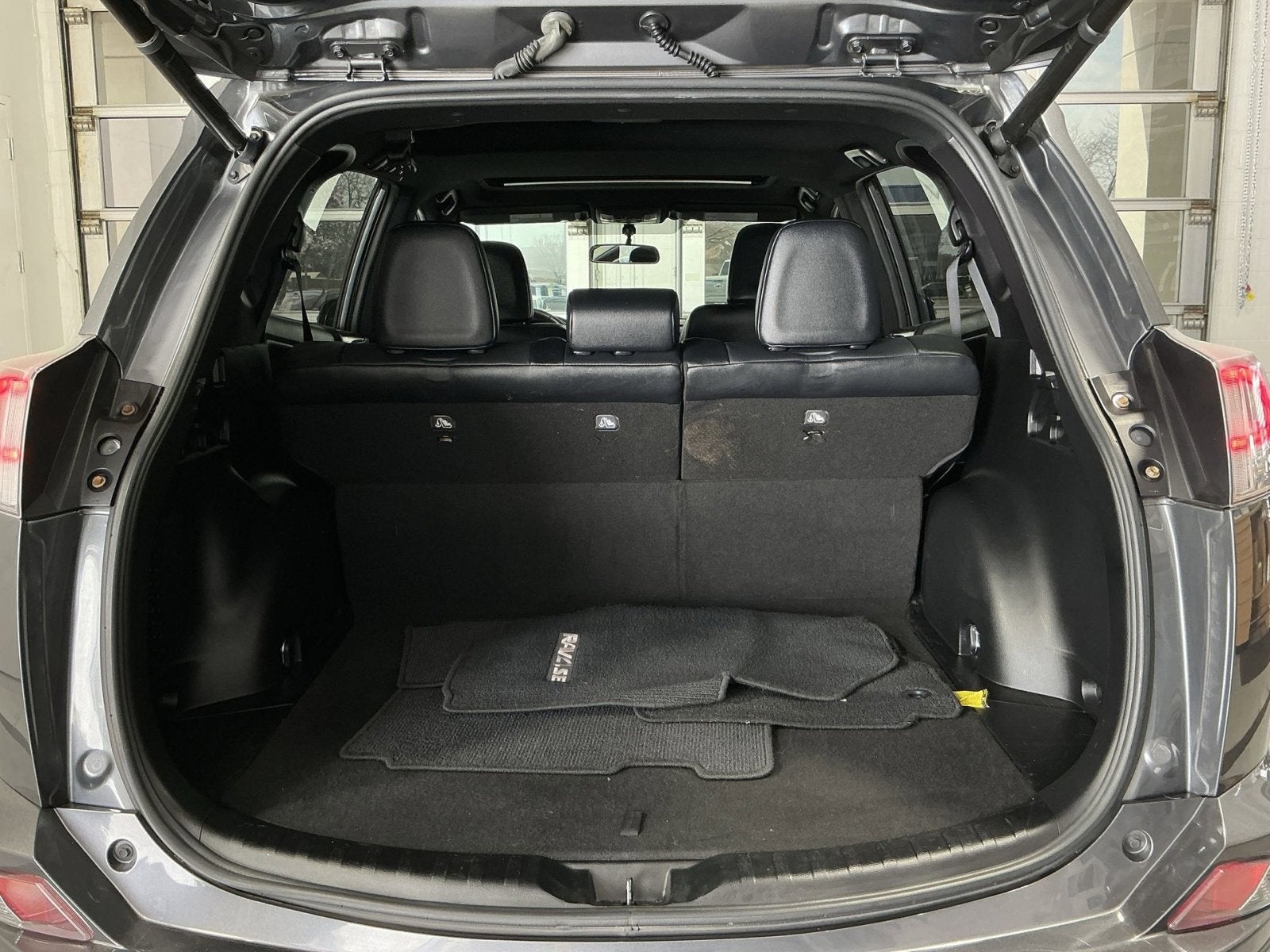 2016 Toyota RAV4 SE