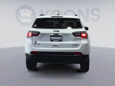 2022 Jeep Compass Latitude Lux