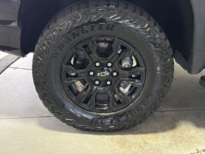 2023 Chevrolet Silverado 1500 ZR2