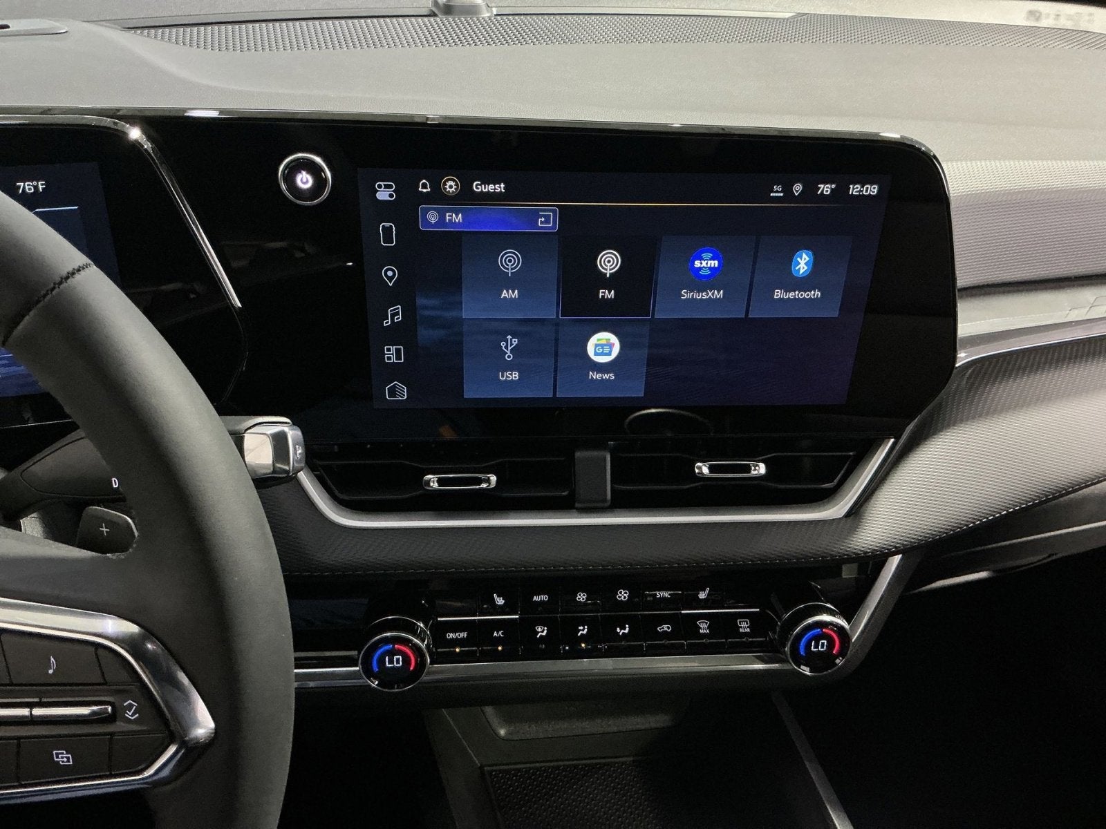 2026 Chevrolet Equinox LT - Photo 16