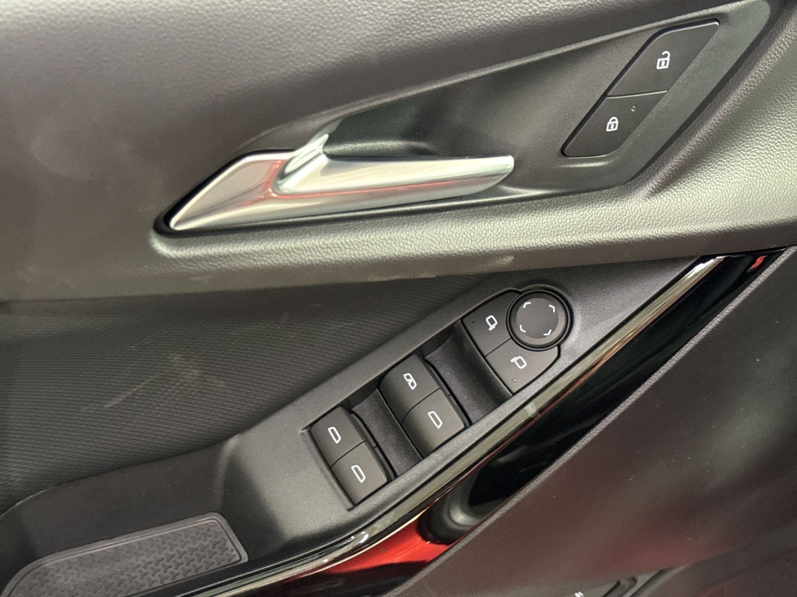 2027 Chevrolet Equinox LT - Photo 13