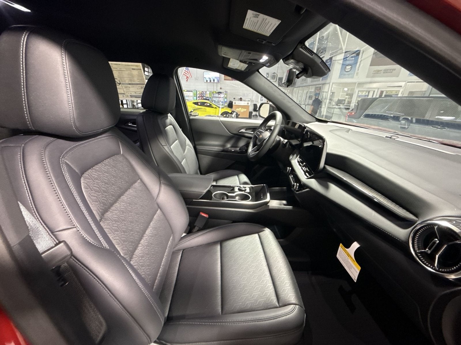 2027 Chevrolet Equinox LT - Photo 24