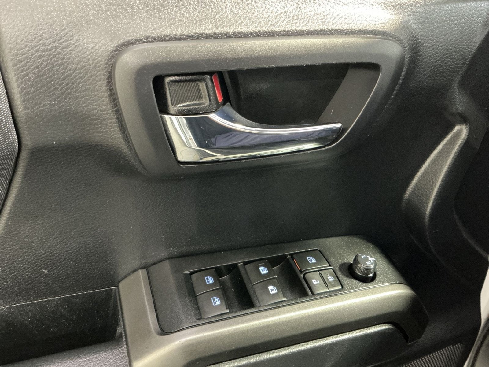 2020 Toyota Tacoma 4WD SR5