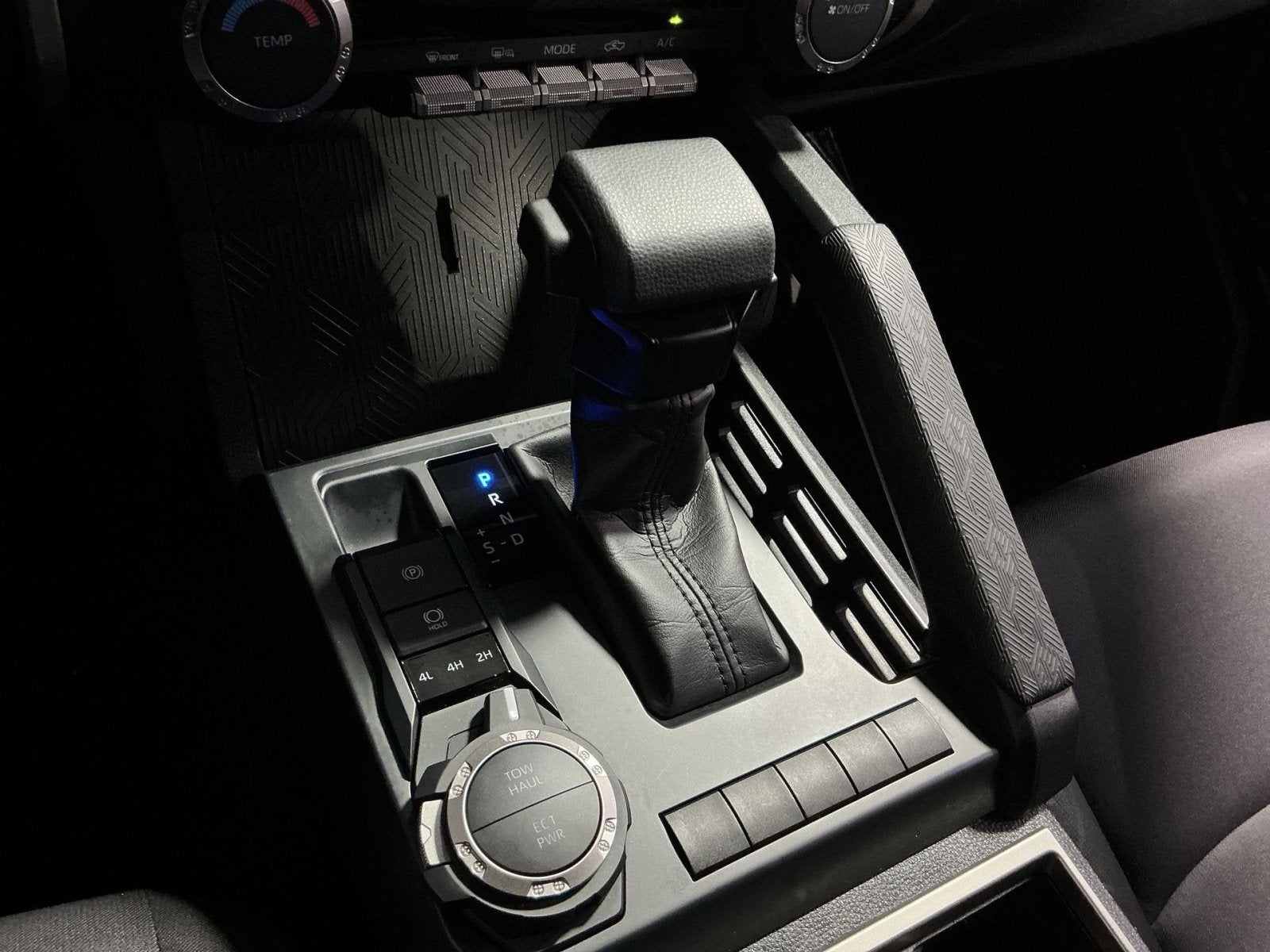 2025 Toyota Tacoma 4WD SR