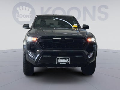 2026 Toyota Tacoma 4WD SR5