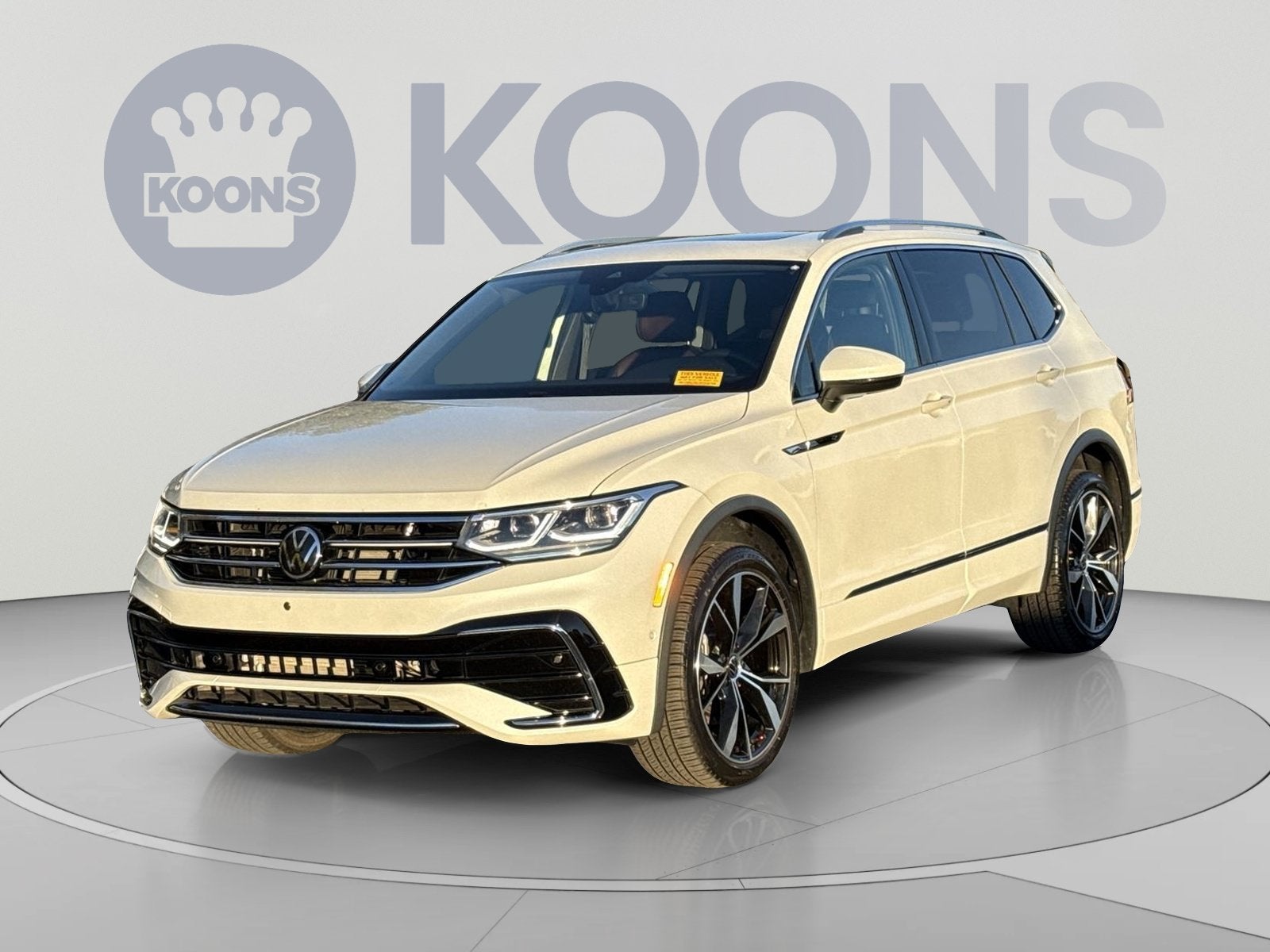 2024 Volkswagen Tiguan SEL R-Line