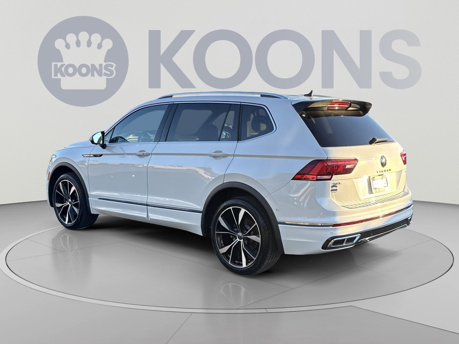 2024 Volkswagen Tiguan SEL R-Line