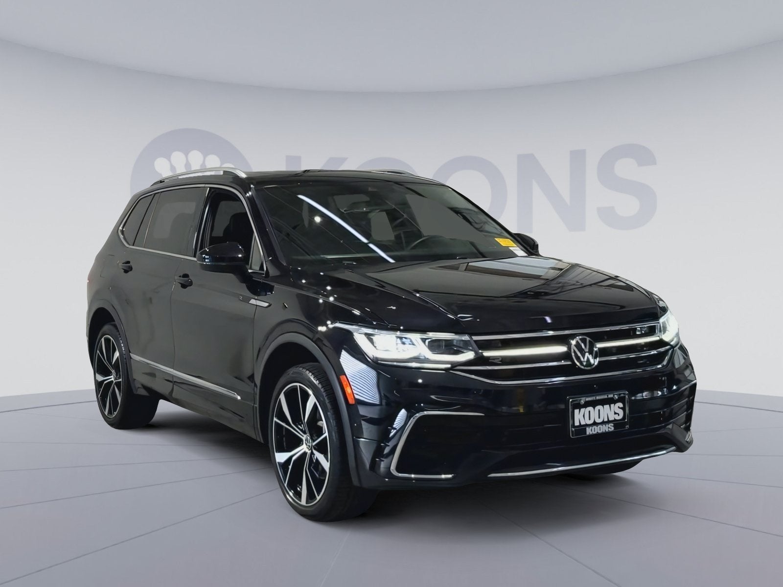 2022 Volkswagen Tiguan SEL R-Line