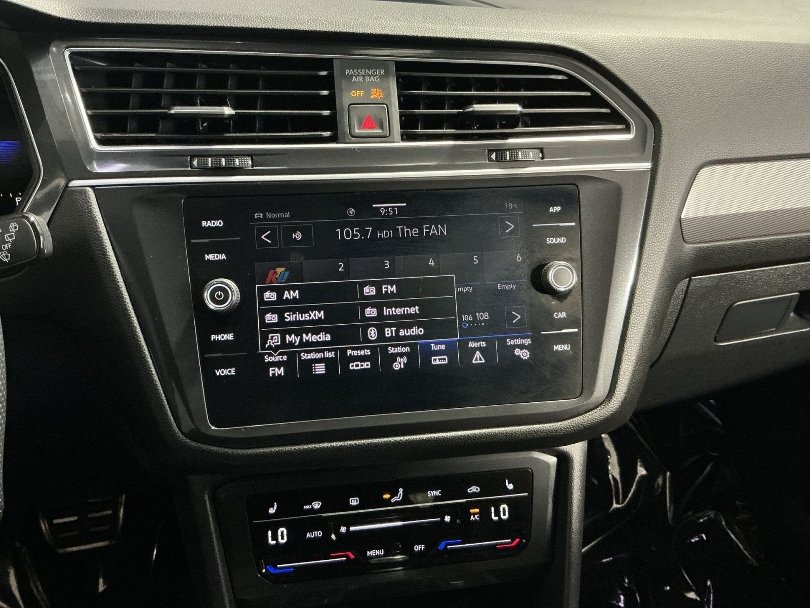 2024 Volkswagen Tiguan SE R-Line Black