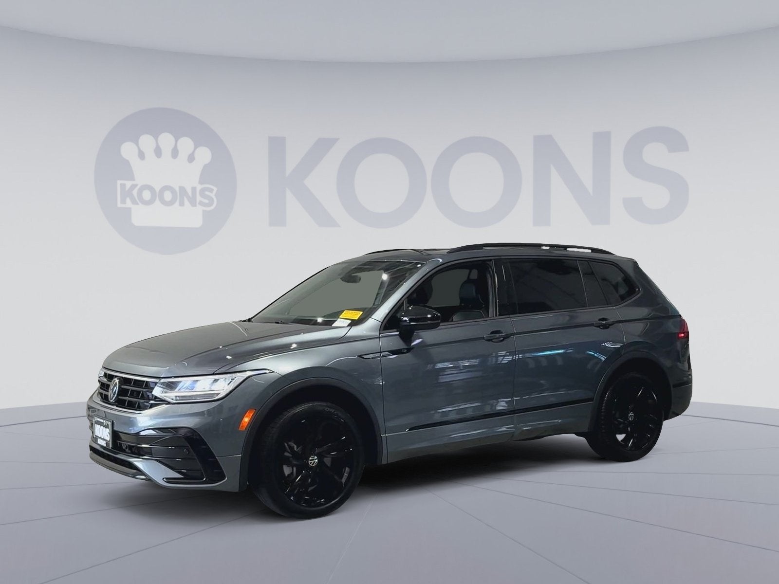 2024 Volkswagen Tiguan SE R-Line Black