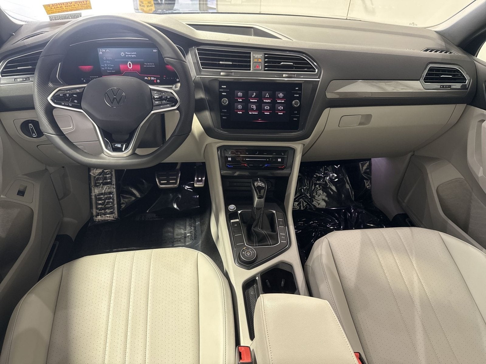 2022 Volkswagen Tiguan SE R-Line Black