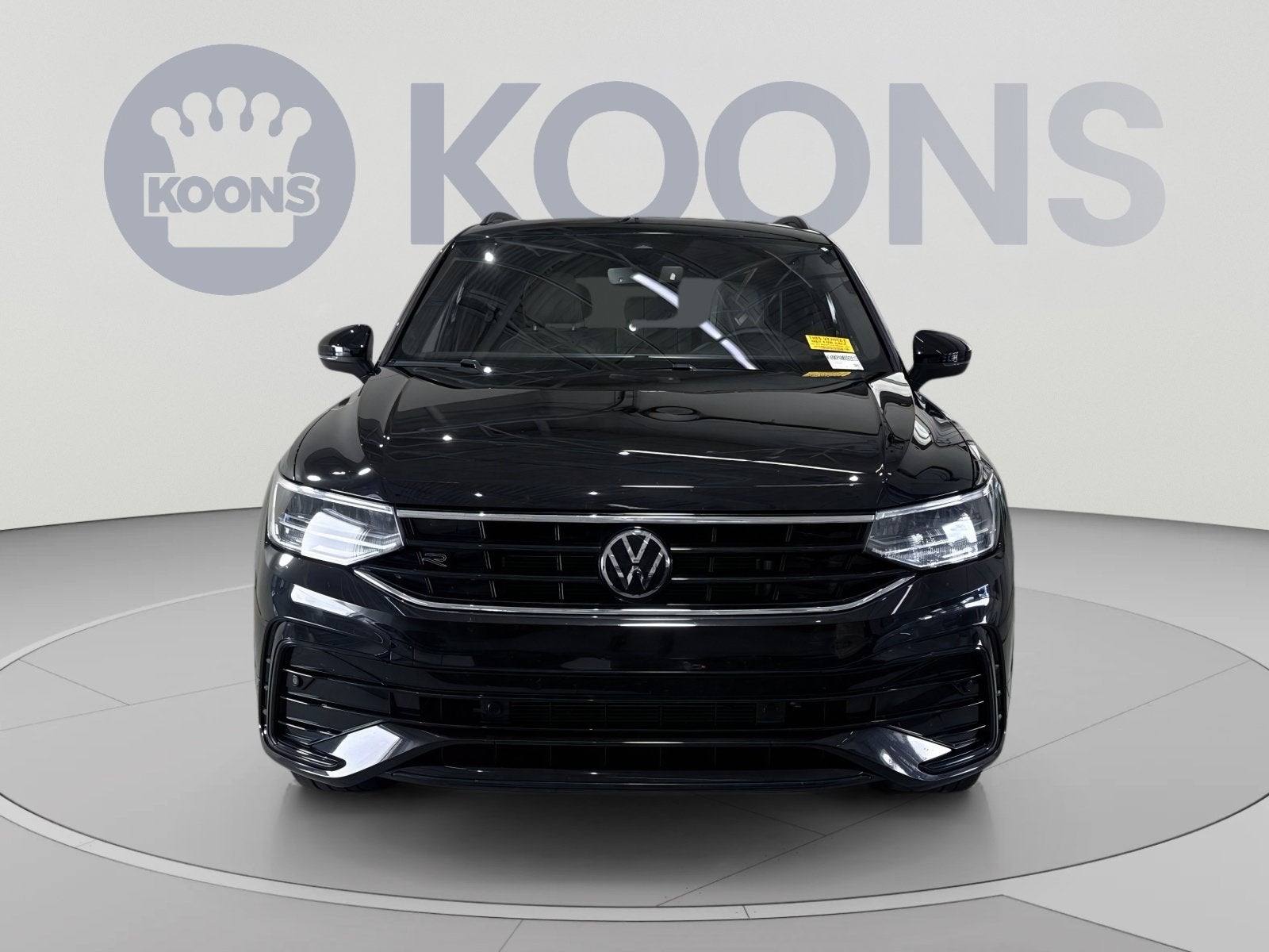 2022 Volkswagen Tiguan SE R-Line Black
