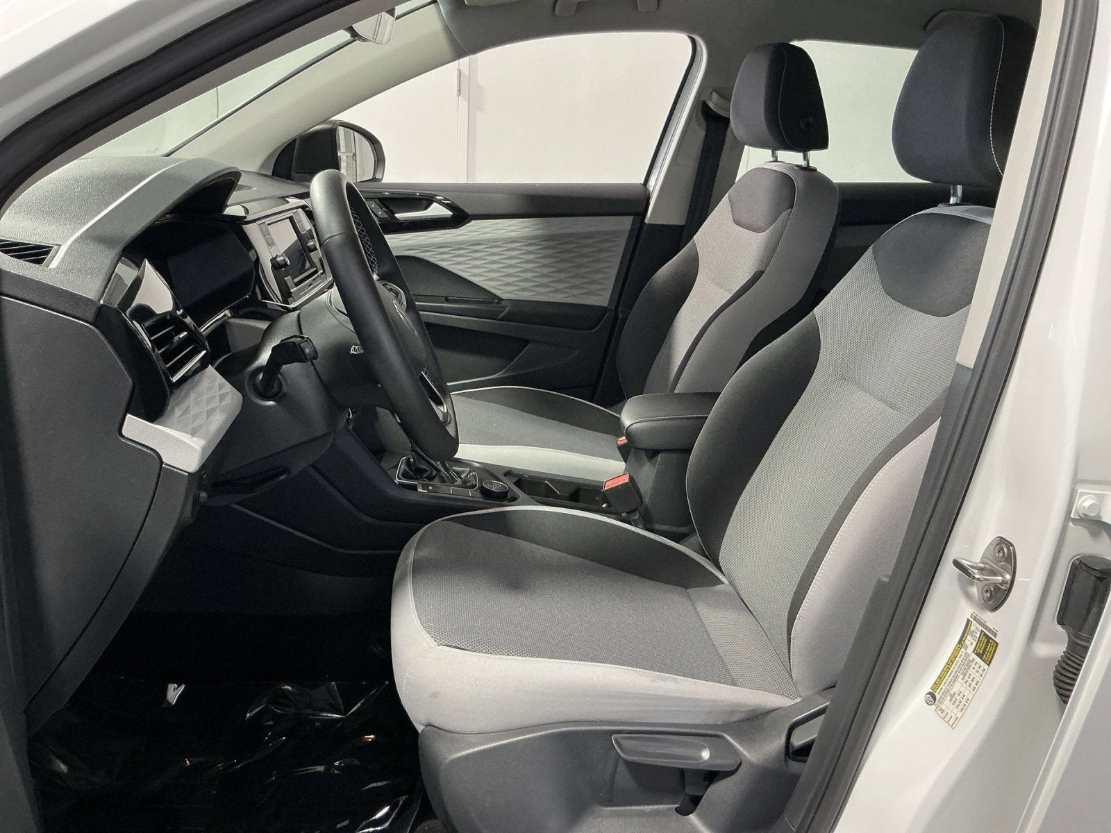 2023 Volkswagen Taos S