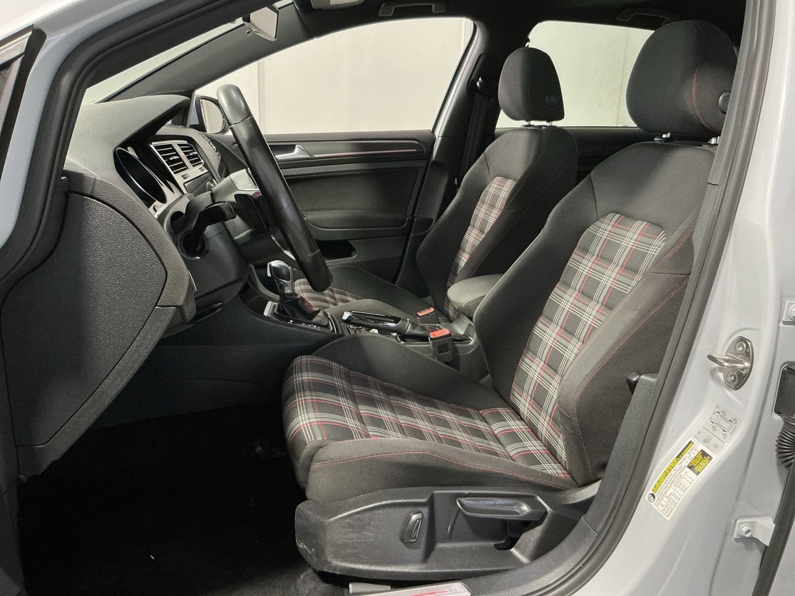 2018 Volkswagen Golf GTI S