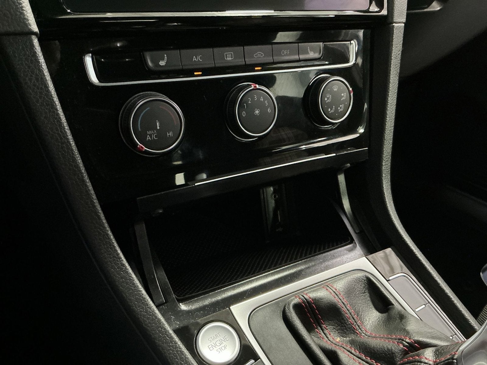 2018 Volkswagen Golf GTI S